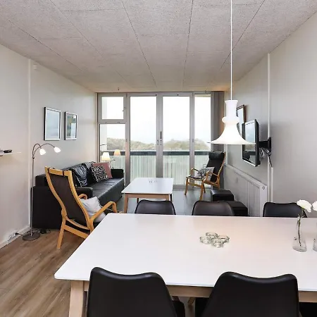 Apartment L *